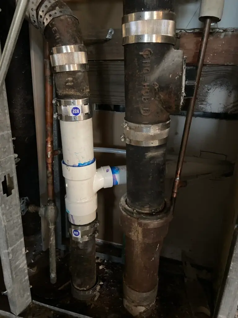 Cast-iron drain, waste and vent pipe repair completed in Lafayette, Louisiana